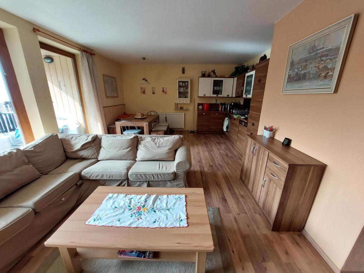 רוקיטניצה נאד איז'רו Panorama Apartman Svadlenka מראה חיצוני תמונה
